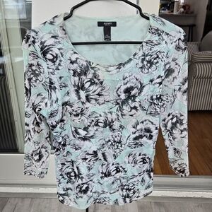 Elegant Floral Women's Top - Mint and Black Petite Large